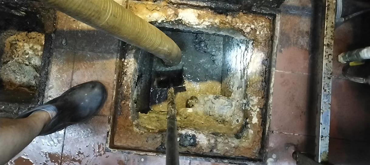胡场镇污水池清理一般都有毒气，怎么预防中毒呢？